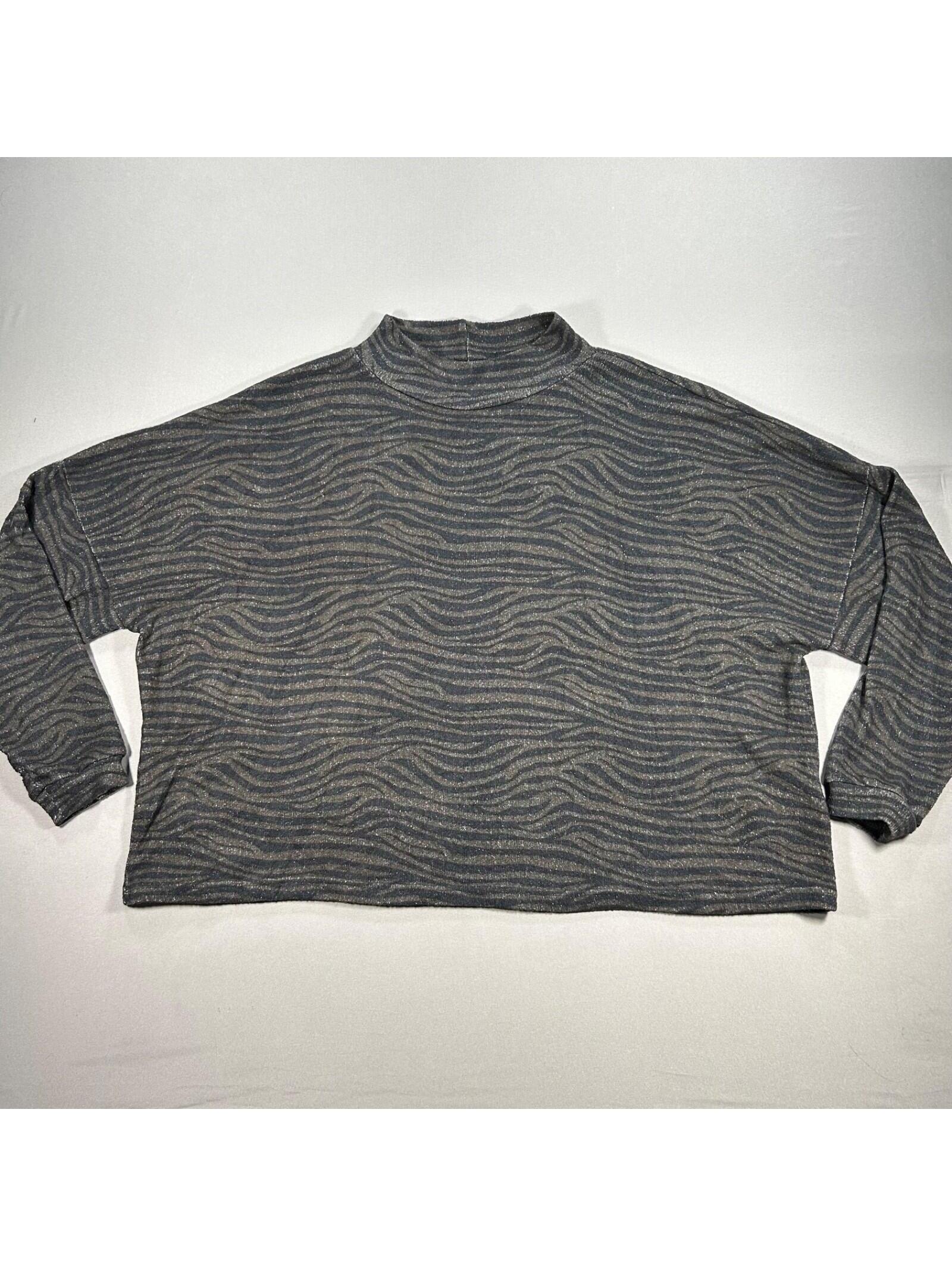 Dantelle Women's Sz Xl Animal Print Long Sleeve Shirt Cowl Neck